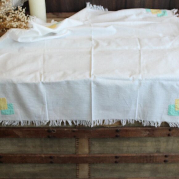 Vintage 1960s Tablecloth, 36 Inch Feedsack Cloth With Fringe and Cutwork - Picture 9 of 10